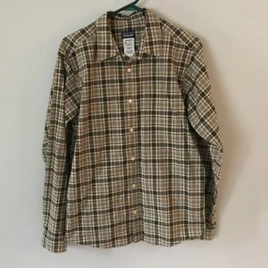 Patagonia men’s button down dress shirt